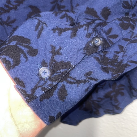 Old Navy - Picture 3 of 4